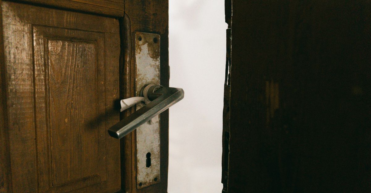 Door Knob Lock Installation: What the Job Actually Involves — Cicero Locksmith